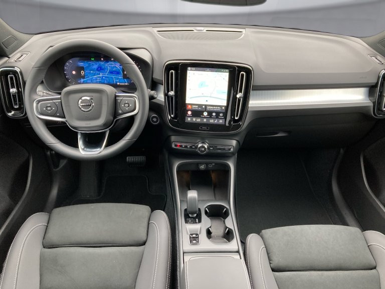 Bild 8: VOLVO PKW XC40 B3 Mild Hybrid Core