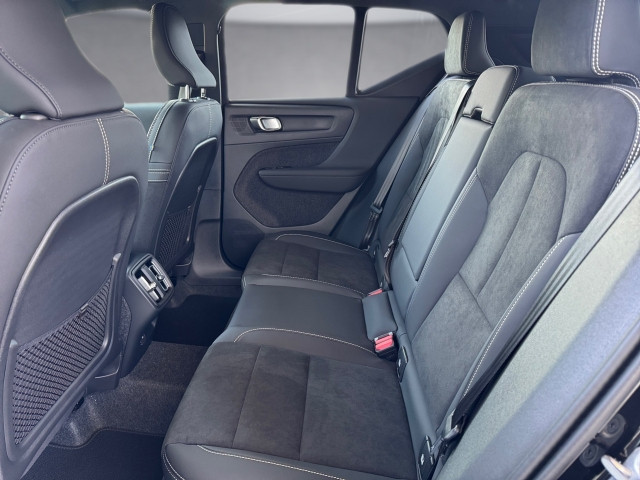 Bild 11: VOLVO PKW XC40 Black Edition Plus, B3 Mild Hybrid, Benzin