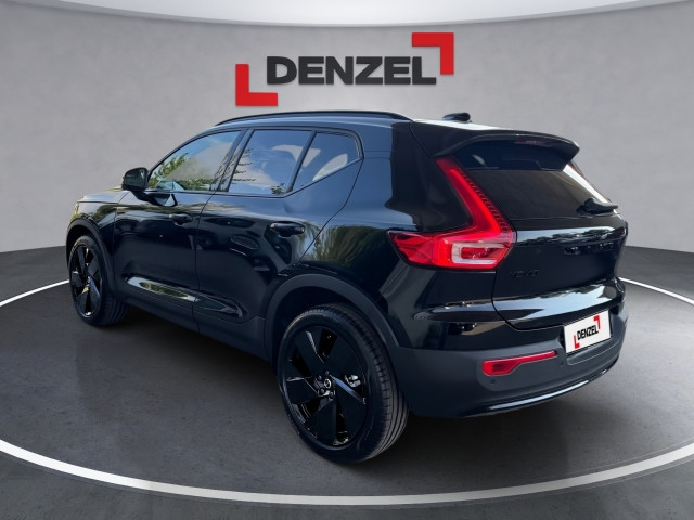 Bild 2: VOLVO PKW XC40 Black Edition Plus, B3 Mild Hybrid, Benzin