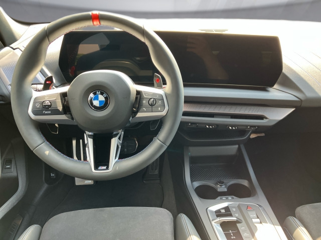 Bild 8: BMW M135 5-Türer