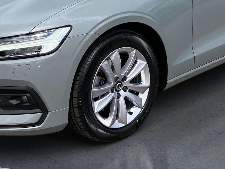 Bild 7: VOLVO PKW V60 Core, B4 Mild Hybrid, Benzin