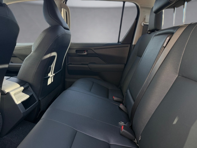 Bild 11: Toyota Hilux BEV 144kW 4x4 Executive