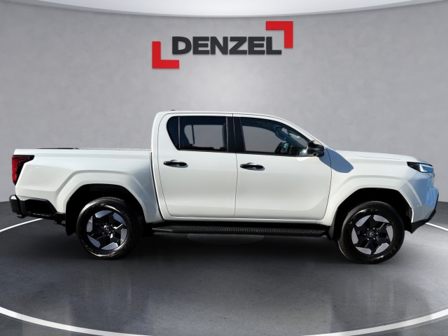 Bild 4: Toyota Hilux BEV 144kW 4x4 Executive
