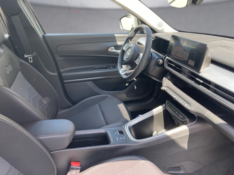 Bild 10: Jeep Avenger 1.2 e-Hybrid Altitute e-DCT6