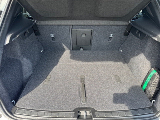 Bild 12: VOLVO PKW EX40 Plus, Single Motor Extended Range, Vollelektrisch