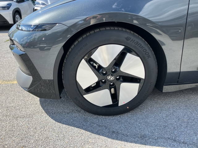 Bild 6: Hyundai IONIQ 6 Comfort Line 84 kWh 2WD