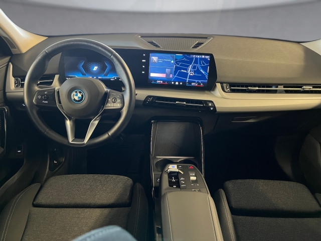 Bild 8: BMW iX2 eDrive20 64,8kWh