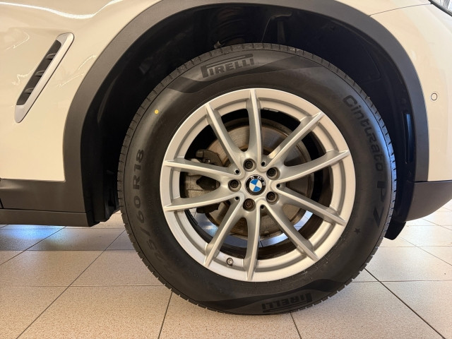 Bild 7: BMW X3 xDrive 20d 48V Au
