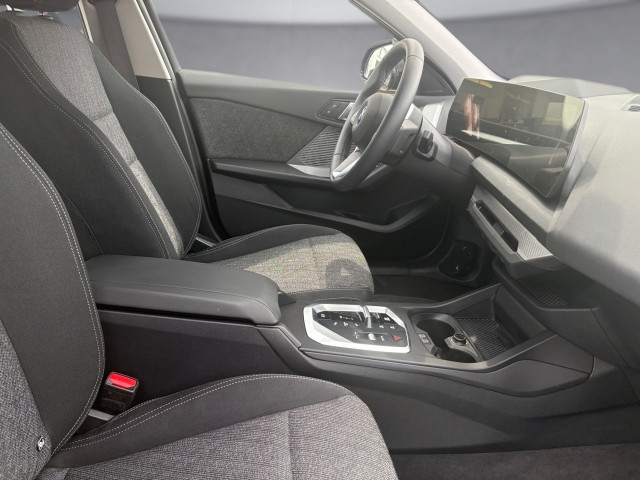 Bild 7: BMW 116 5-Tüerer F70