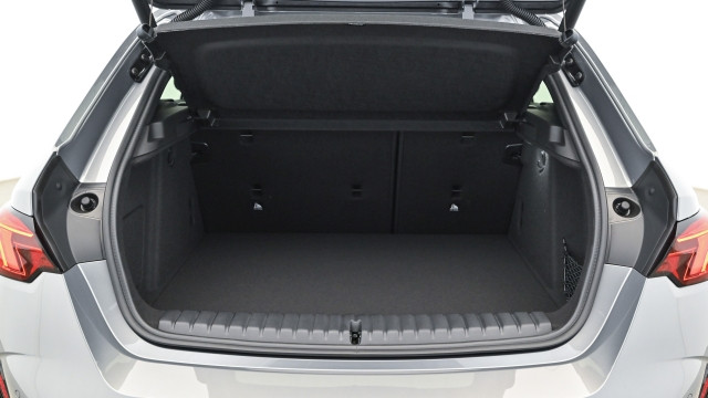 Bild 13: BMW 120 5-Türer F70 B38