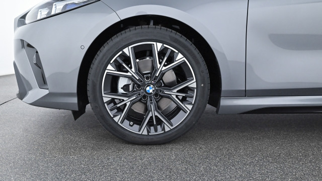 Bild 6: BMW 120 5-Türer F70 B38