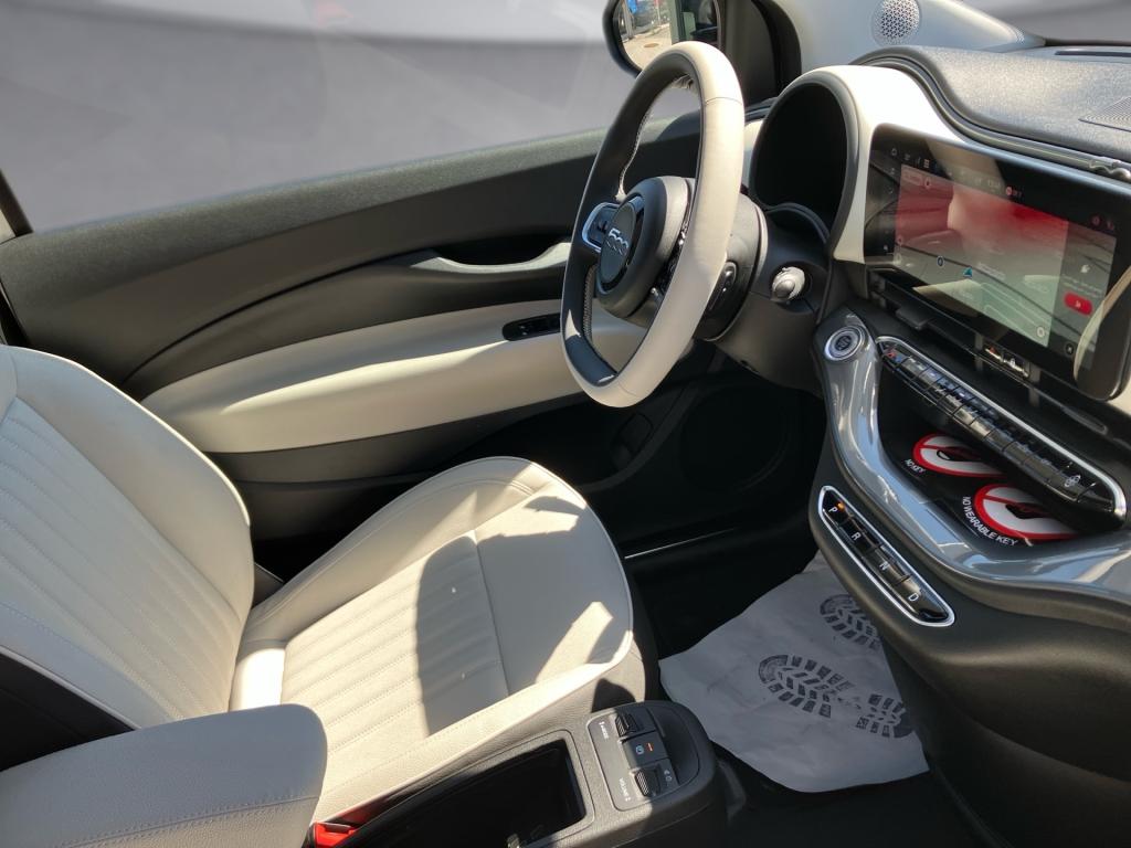 Bild 10: Fiat 500e Cabrio La Prima