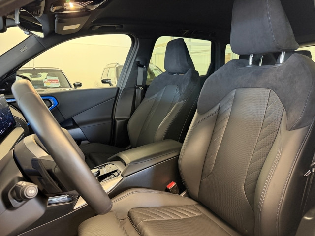 Bild 13: BMW X3 30e PHEV xDrive A