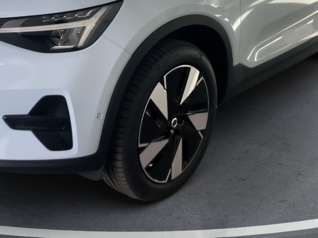 Bild 5: VOLVO PKW EX40 Ultra, Single Motor Extended Range, Vollelektrisch