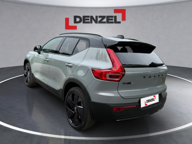 Bild 2: VOLVO PKW EX40 Black Edition Plus, Single Motor Extended Range, Vollel