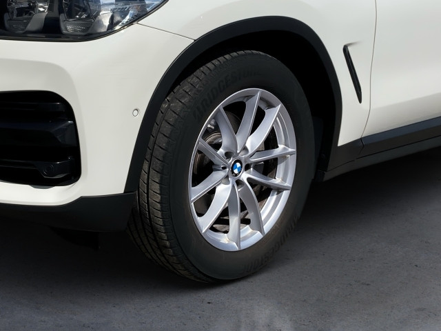 Bild 7: BMW X3 xDrive 20i
