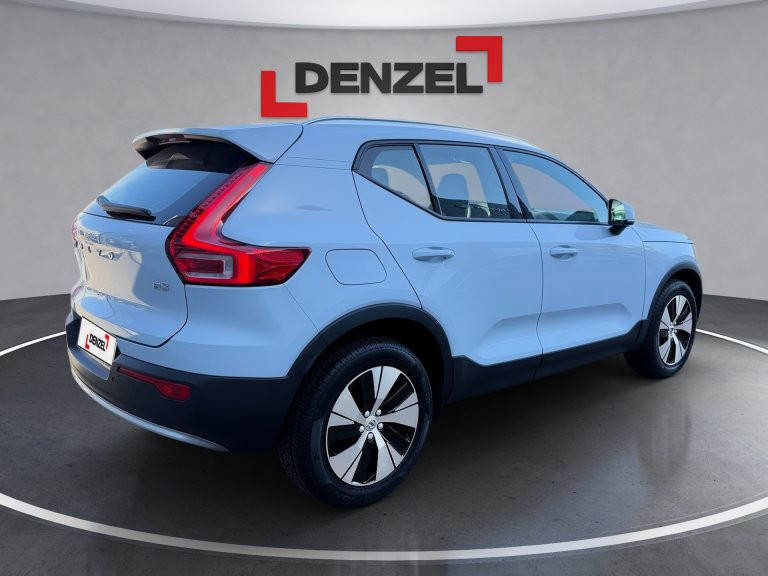 Bild 3: VOLVO PKW XC40 Core, B3 Mild Hybrid, Benzin