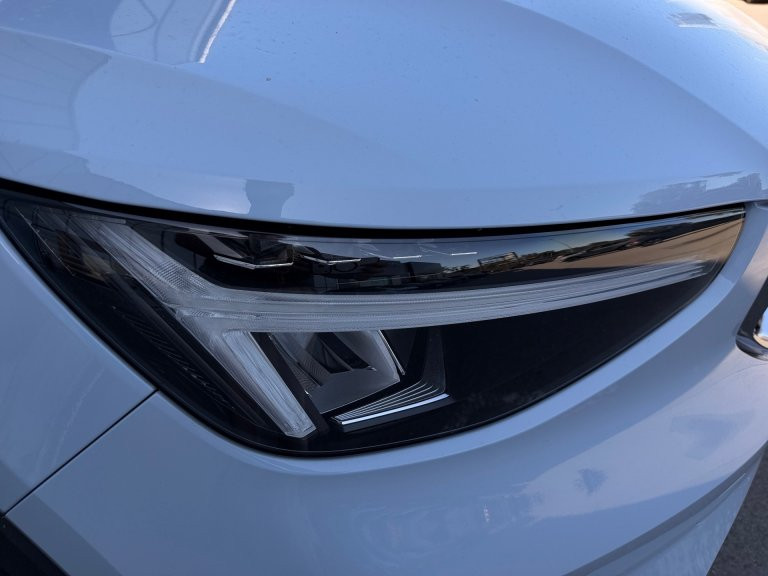 Bild 4: VOLVO PKW XC40 Core, B3 Mild Hybrid, Benzin