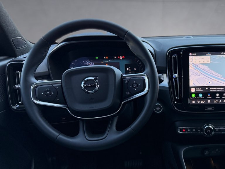 Bild 7: VOLVO PKW XC40 Core, B3 Mild Hybrid, Benzin