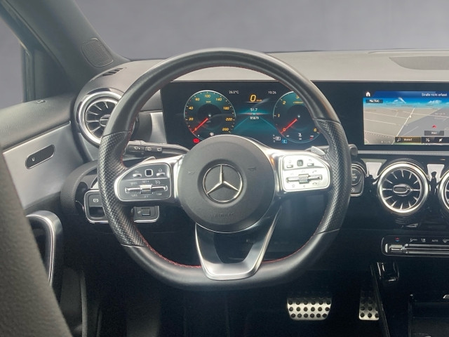 Bild 9: Mercedes A 200 d Aut.