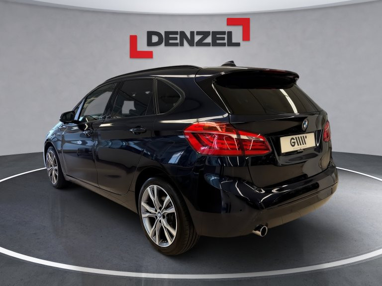Bild 2: BMW 218d Active Tourer S