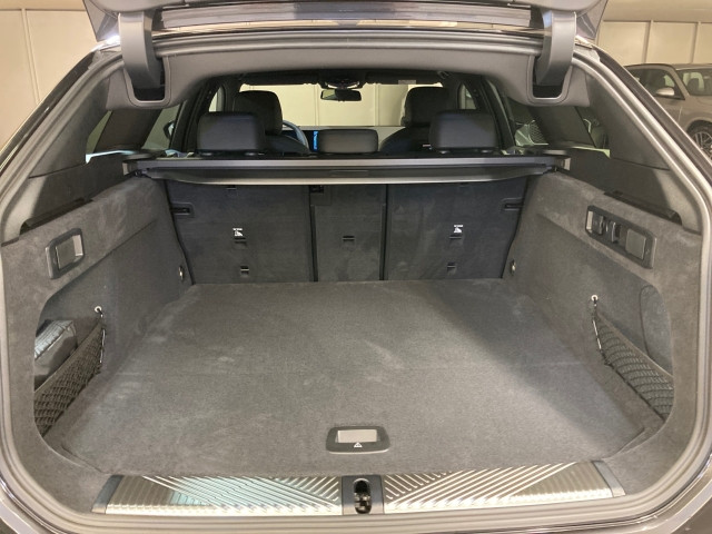 Bild 13: BMW i5 xDrive40 Touring