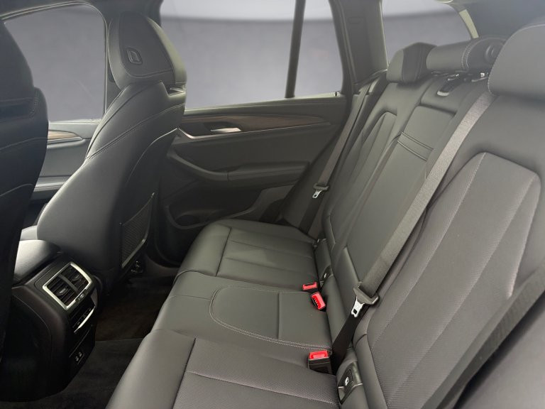 Bild 9: BMW iX3 G08 HA0