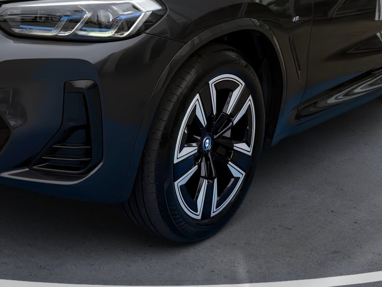 Bild 4: BMW iX3 G08 HA0
