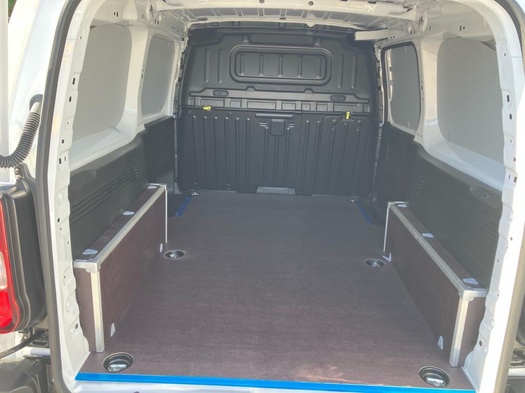 Bild 12: Fiat Transporter Doblo KW XL Diesel 100 Manuell