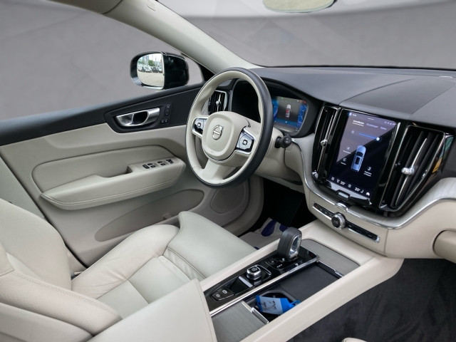 Bild 10: VOLVO PKW XC60 T6 AWD Recharge