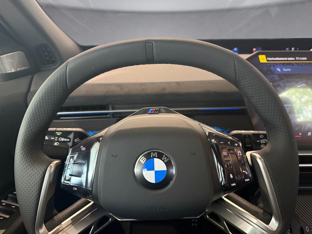 Bild 9: BMW iX3 40