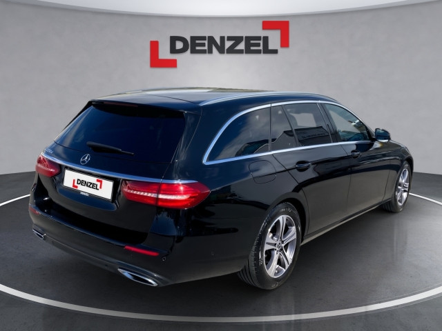 Bild 3: Mercedes E 220 d T Austria Ed