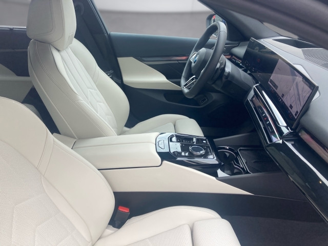 Bild 10: BMW 520d xDrive Limousine G60 B47