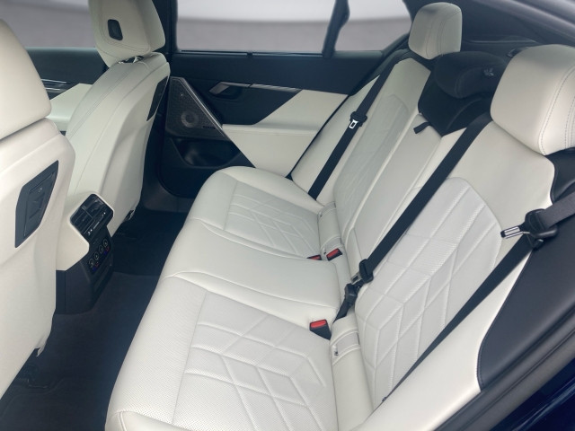 Bild 11: BMW 520d xDrive Limousine G60 B47