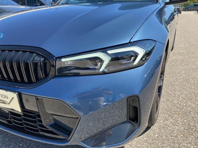 Bild 6: BMW 330e xDrive Touring G21
