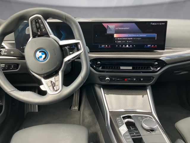Bild 8: BMW 330e xDrive Touring