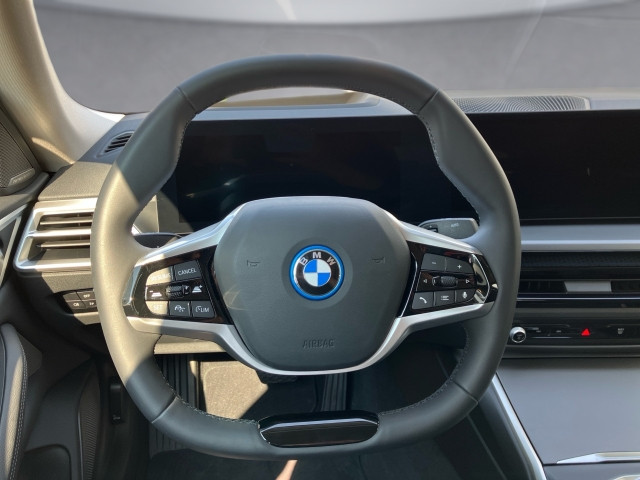 Bild 9: BMW i4 eDrive35 Gran Coupe G26