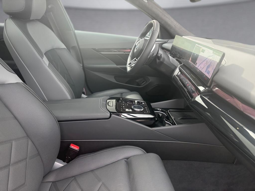 Bild 10: BMW 540d xDrive Touring G61 B57
