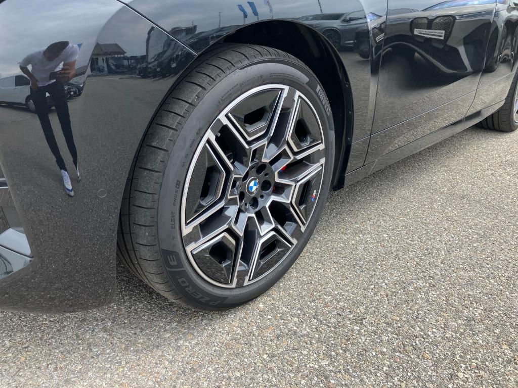 Bild 7: BMW iX xDrive45