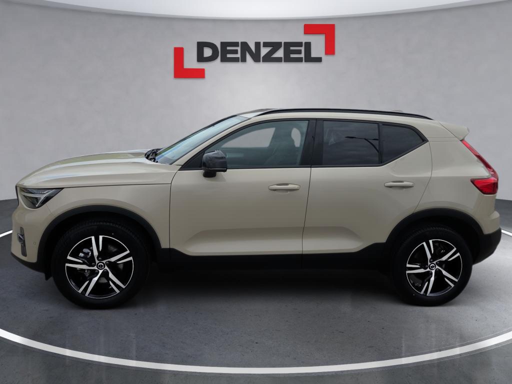 Bild 1: VOLVO PKW XC40 B3 Plus Dark Mild Hybrid