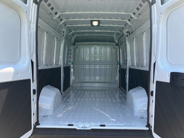 Bild 12: Fiat Transporter Ducato Maxi L3H2 KW 3.5T Diesel 140 Manuell