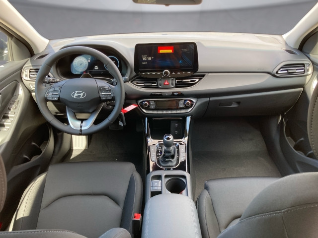 Bild 8: Hyundai i30 - PD Comfort Line 1.6 T-GDI DCT