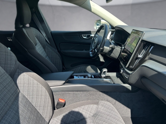 Bild 10: VOLVO PKW XC60 Core, B5 AWD Mild Hybrid, Benzin