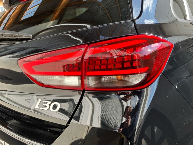 Bild 13: Hyundai i30 - PD Comfort Line 1.6 T-GDI DCT