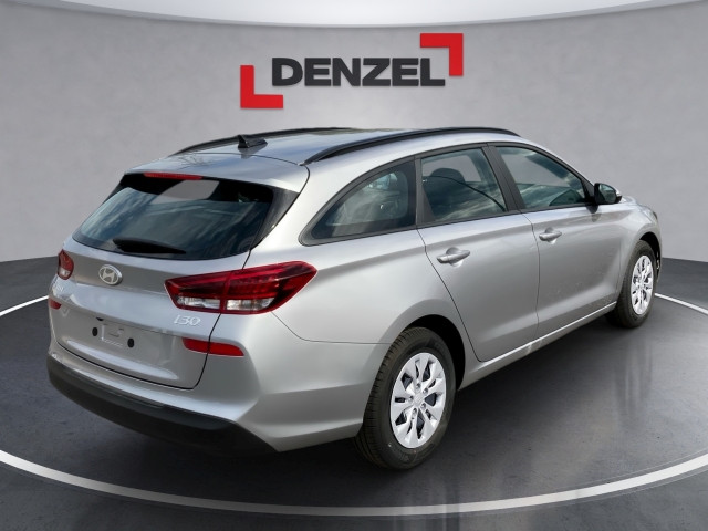 Bild 3: Hyundai i30 Kombi - PD Smart Line 1.0 T-GDI c6ks1-PP5-OO4