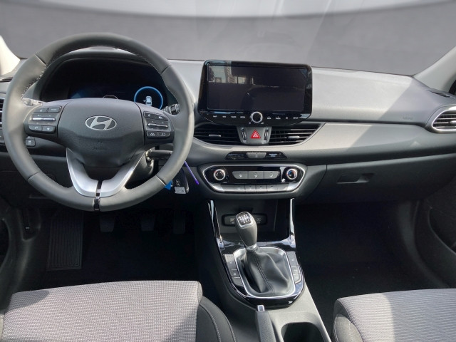 Bild 8: Hyundai i30 Kombi - PD Smart Line 1.0 T-GDI c6ks1-PP5-OO4