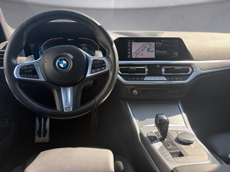 Bild 5: BMW 330e xDrive Touring G21 XB1