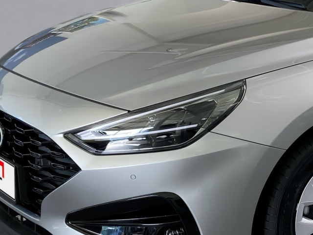 Bild 4: Hyundai i30 Kombi - PD Smart Line 1.0 T-GDI