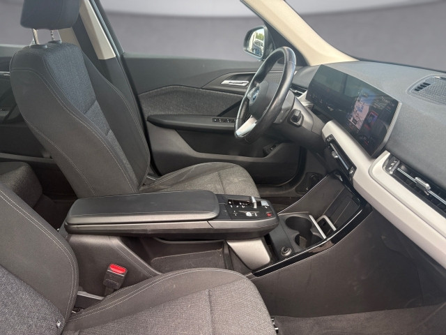 Bild 7: BMW iX1 xDrive30 U11 XE2