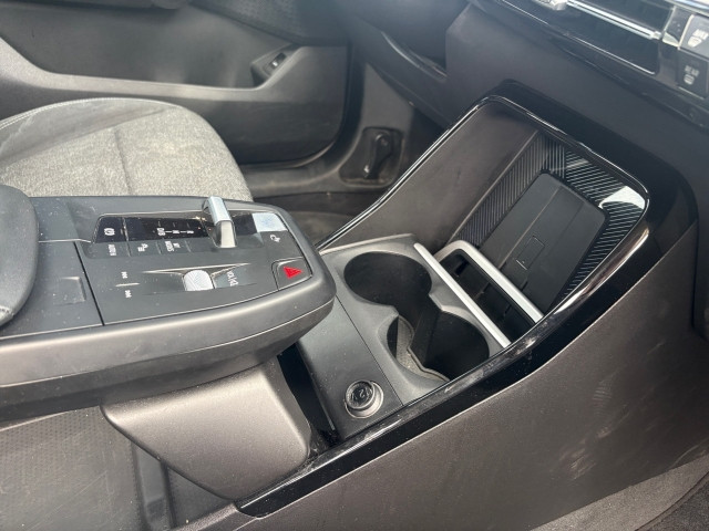 Bild 8: BMW iX1 xDrive30 U11 XE2